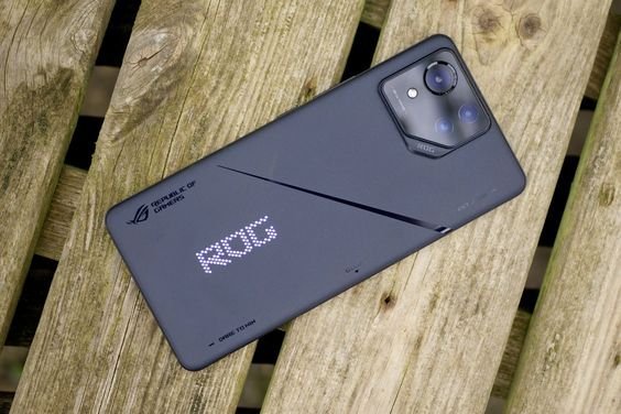 Best Gaming Phone : Asus ROG Phone 8 Pro